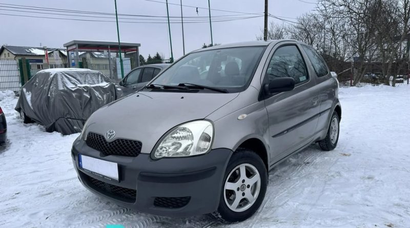 Toyota Yaris (2003) – Benzyna
